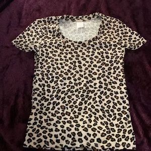 A leopard shirt
